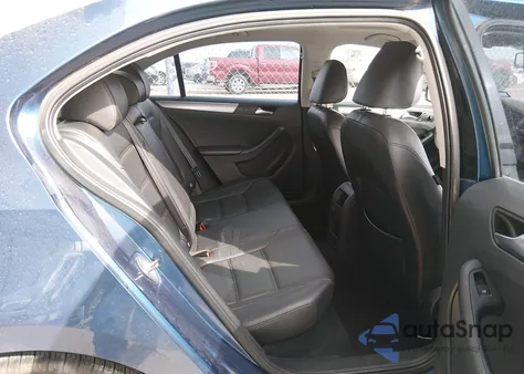 2017 Volkswagen Jetta 1.4T Se z USA, uszkodzony, nr VIN 3VWDB7AJ9HM203227